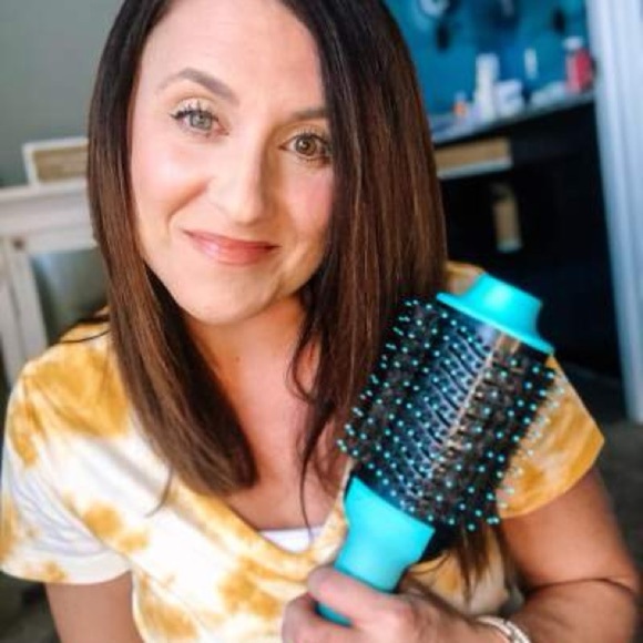 NWOT Revlon Black and Teal One Step Volumizing Hair Dryer Round Brush OS - Picture 8 of 15